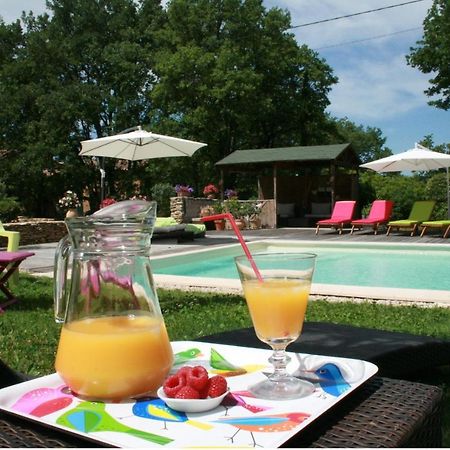 Bed and Breakfast Le Mas Des Pierres Blanches Венаск Экстерьер фото