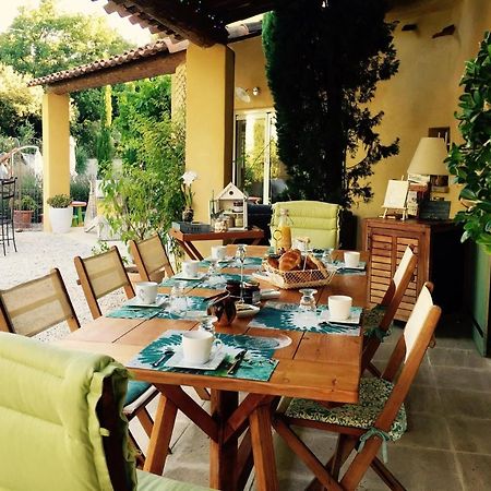 Bed and Breakfast Le Mas Des Pierres Blanches Венаск Экстерьер фото