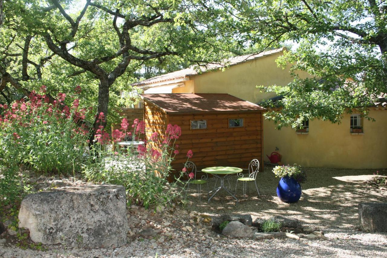 Bed and Breakfast Le Mas Des Pierres Blanches Венаск Экстерьер фото