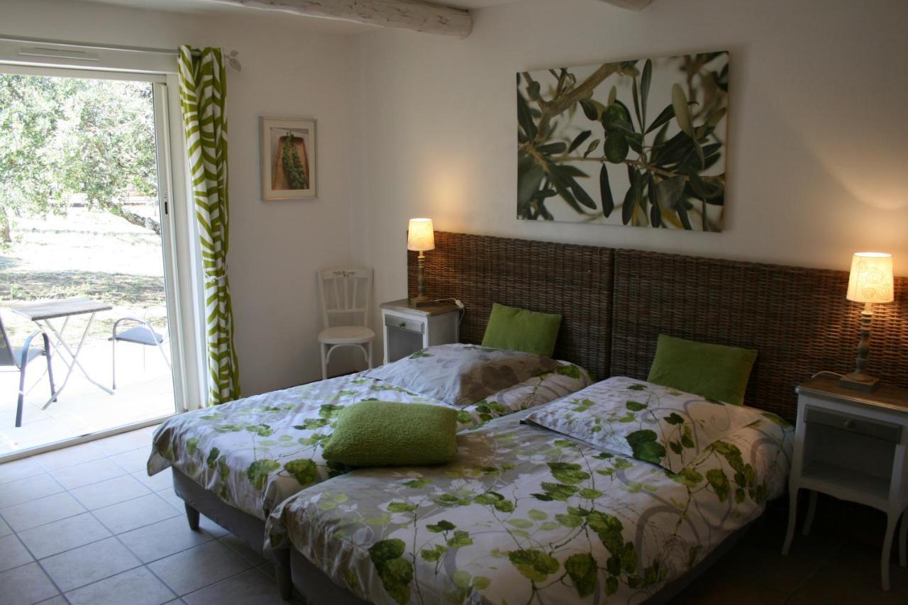 Bed and Breakfast Le Mas Des Pierres Blanches Венаск Экстерьер фото