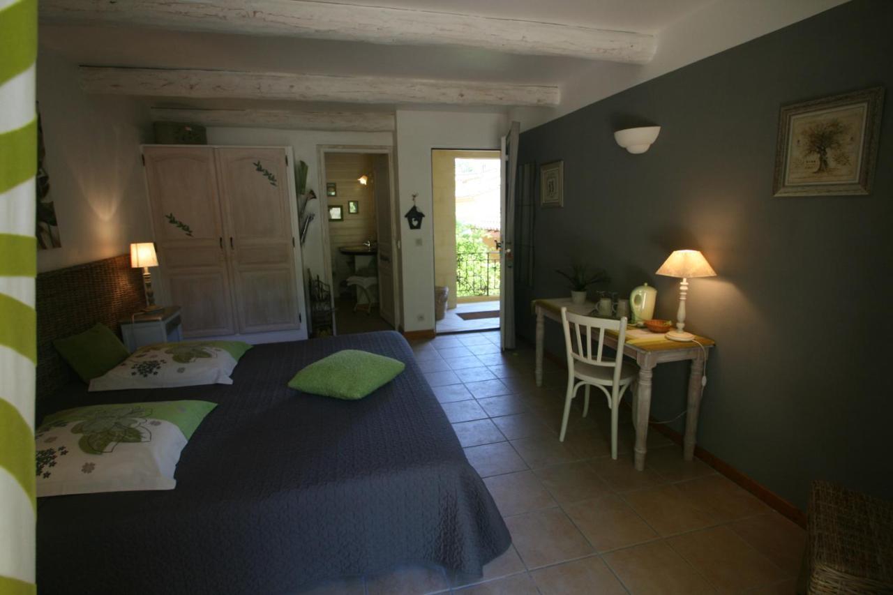 Bed and Breakfast Le Mas Des Pierres Blanches Венаск Экстерьер фото